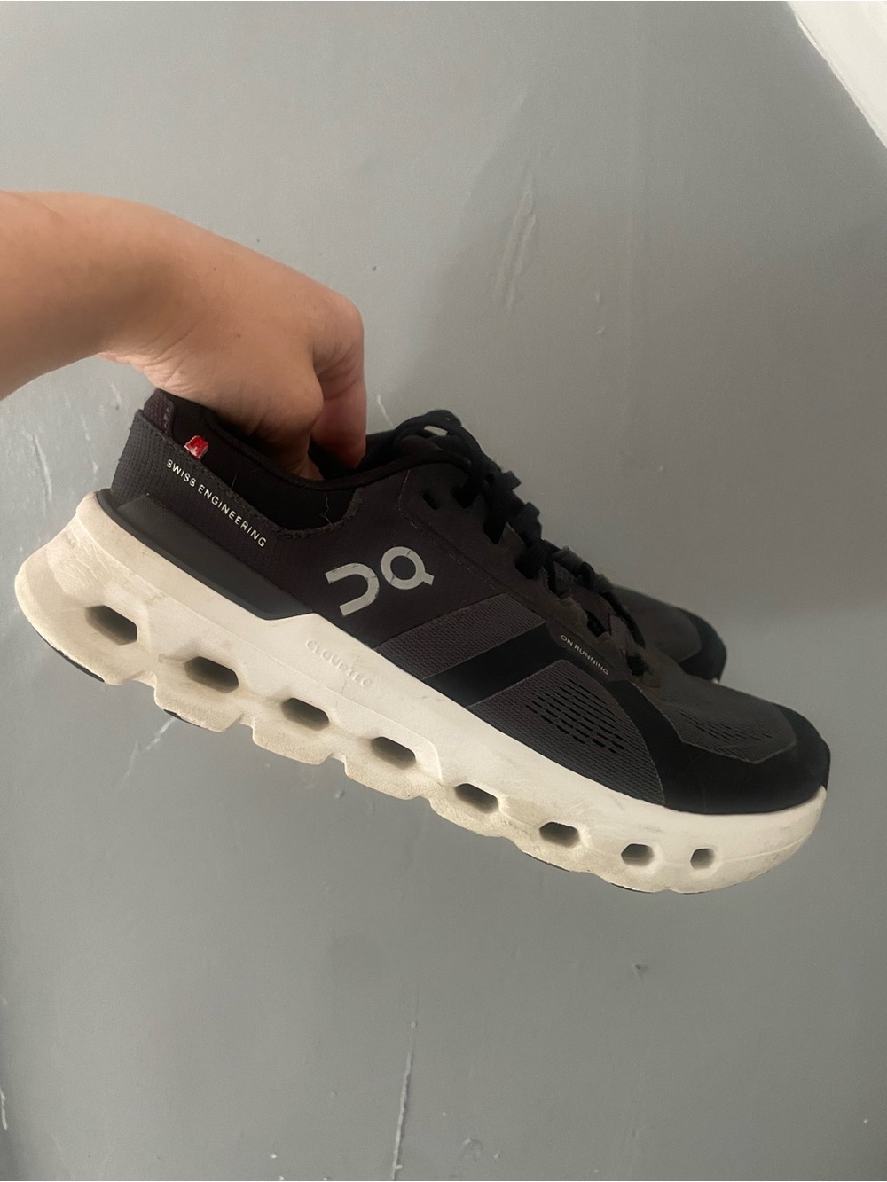 Women’s On Running shoes